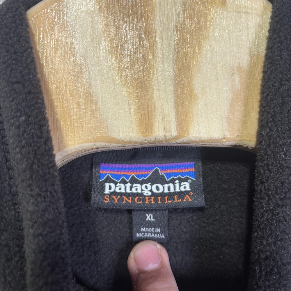 Patagonia Synchilla Jacket Mens XL Black Fleece Full Zip Accelerate Patch - Picture 4 of 9